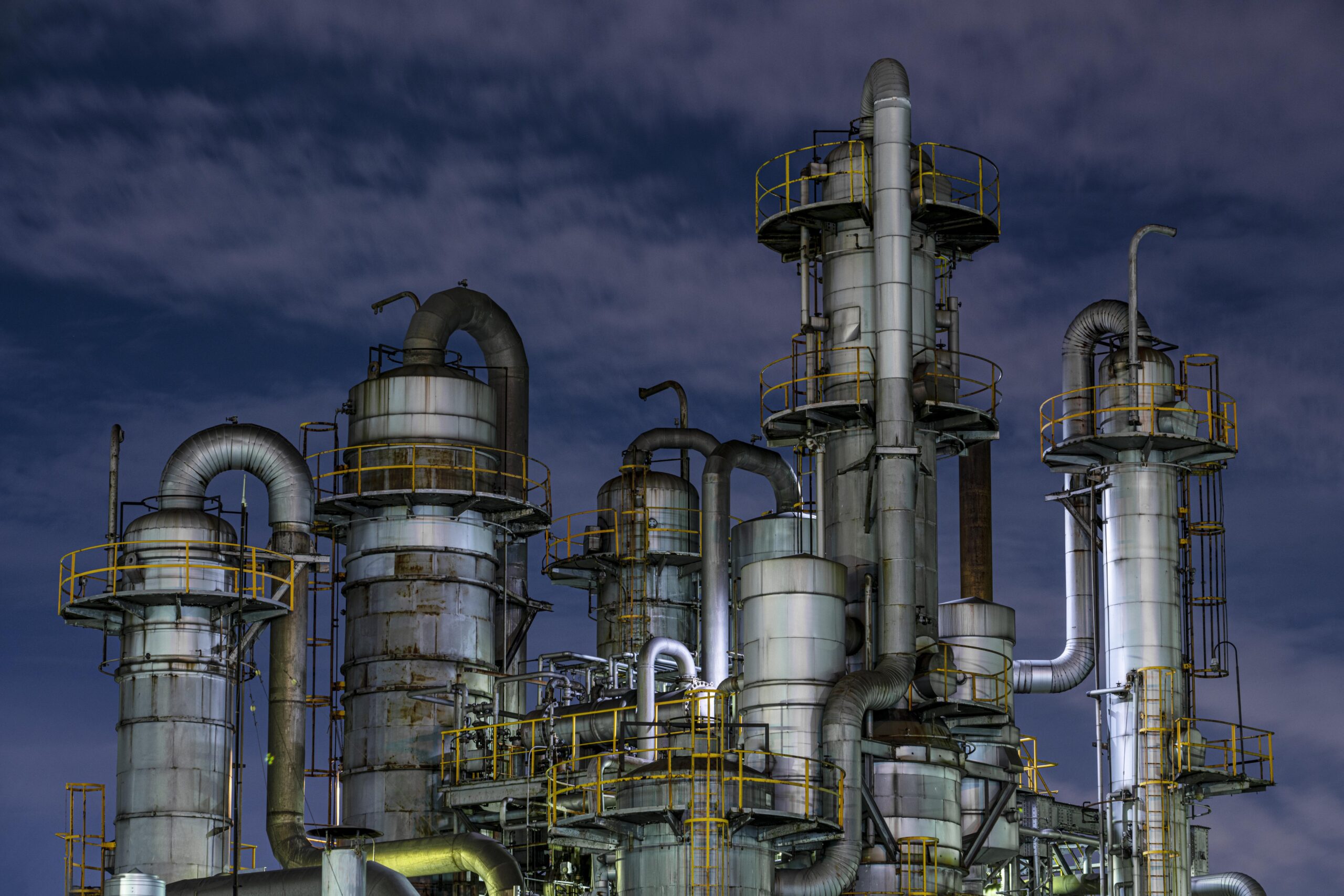 environmental-pollution-factory-exterior-night (1)